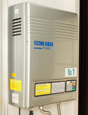 写真：オゾン水発生装置
